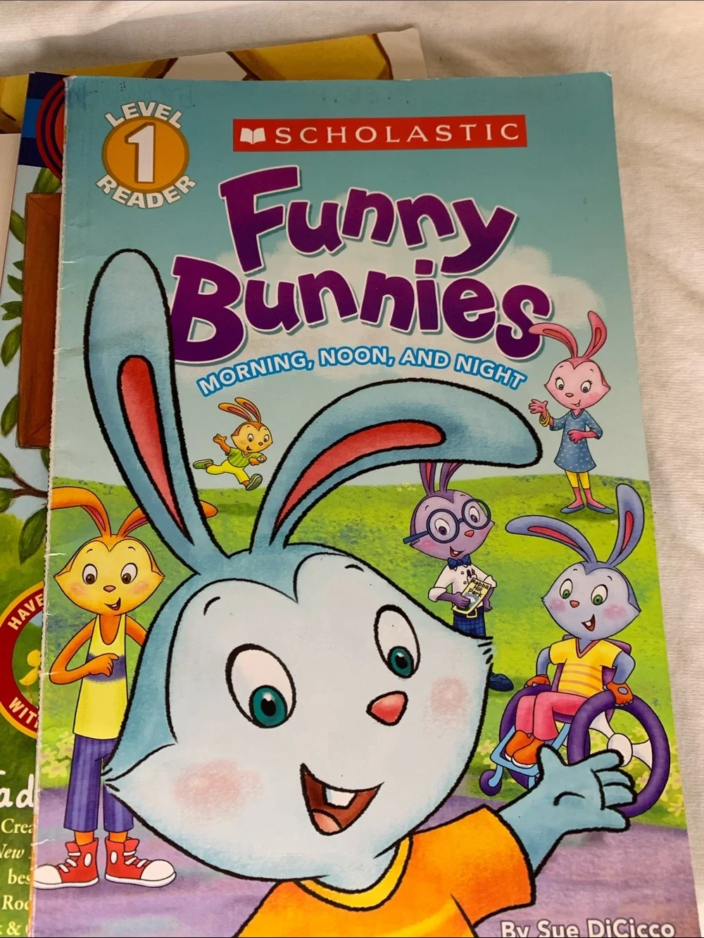 Scholastic Mouse Makes Words Phonics Reader nine book Bundle
